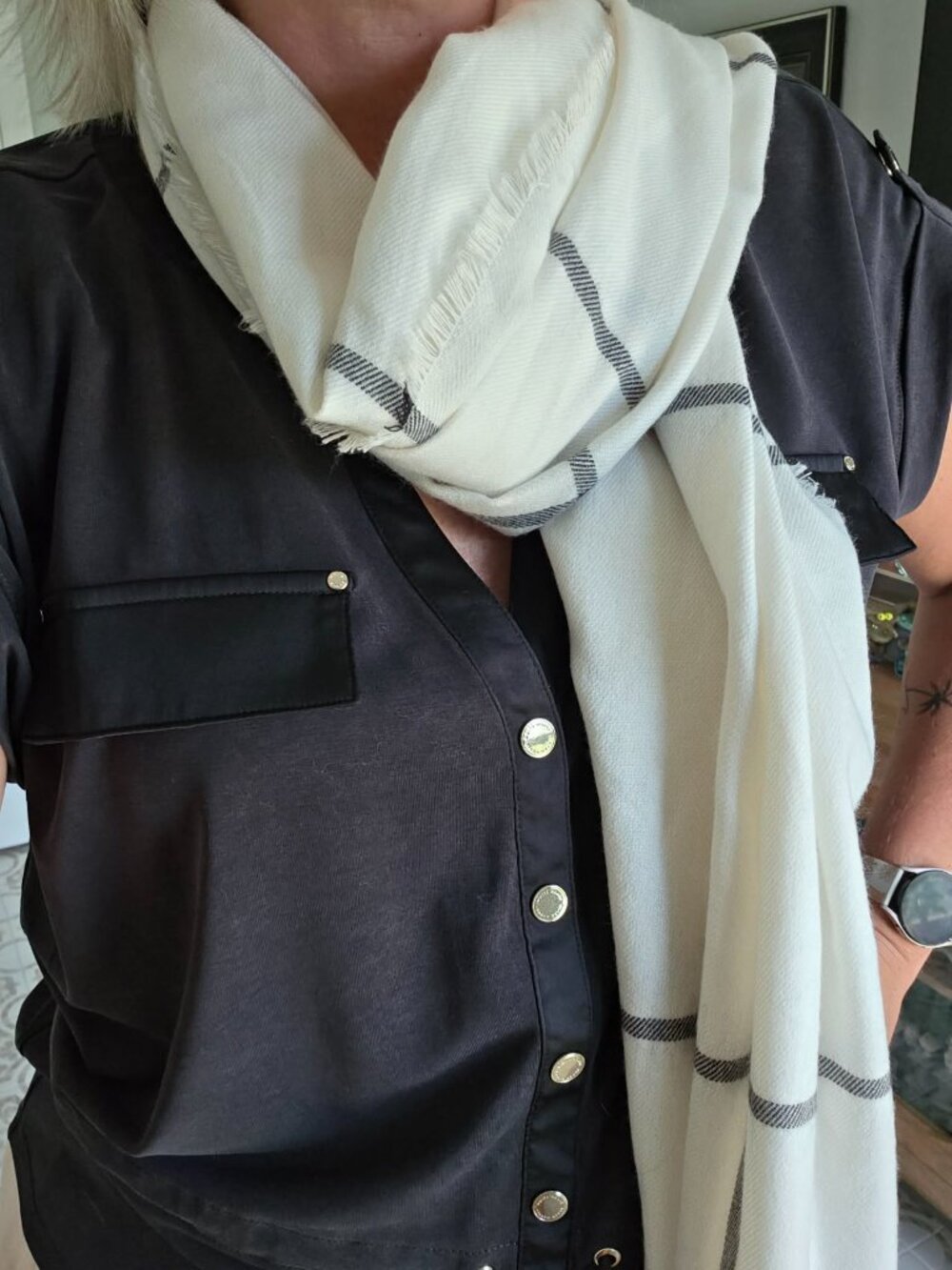 Express White & Black Windowpane Scarf - Picture 9 of 13